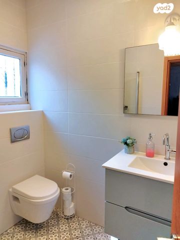 דירה, השר רבינוביץ, הנביאים, בת ים