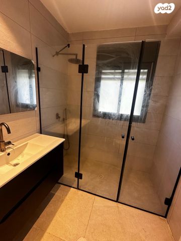 גג/ פנטהאוז, אברהם לינקולן, אחוזה, חיפה