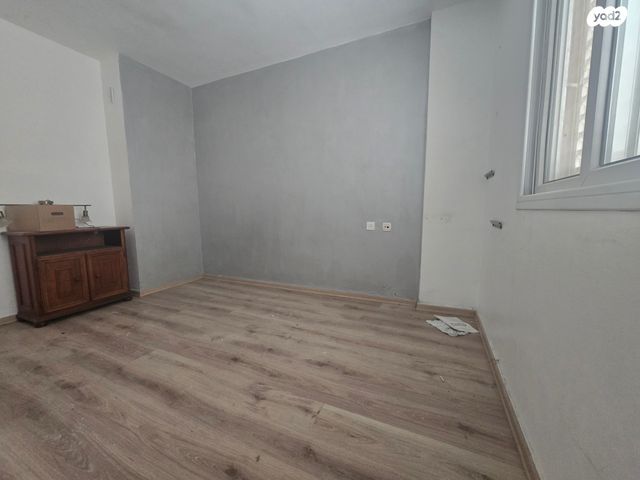 דירה, הקידה, בית אליעזר, חדרה