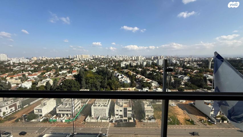 דירה, חיים בר לב, קרית קריניצי, רמת גן