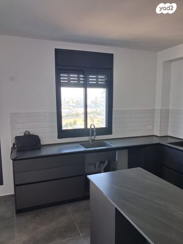 דירה, יוחנן הסנדלר, דרום חדש, פארק הים, בת ים