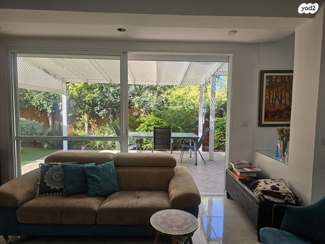 בית פרטי/ קוטג', קדימה צורן