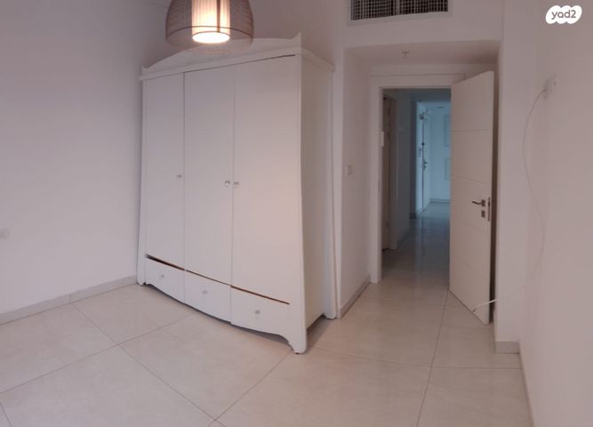 דירה, דניאל, בת ים