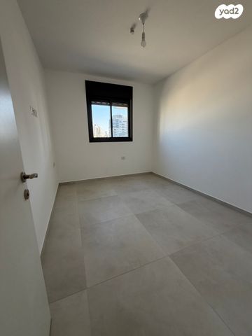 דירה, כרמי הנדיב, אחוזת רוטנר, קרית מלאכי