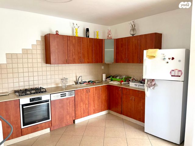 דירה, הרטום, קרית השרון, נתניה