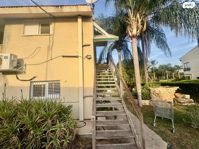 יחידת דיור, נווה ימין, נווה ימין