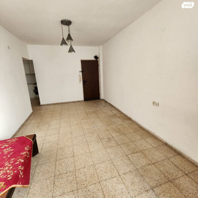 דירה, דניאל 72, לב העיר, בת ים