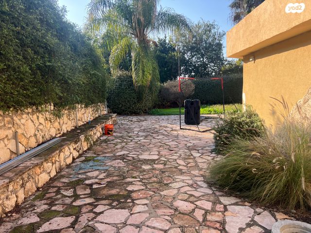 בית פרטי/ קוטג', רימון, בת חן, בת חן