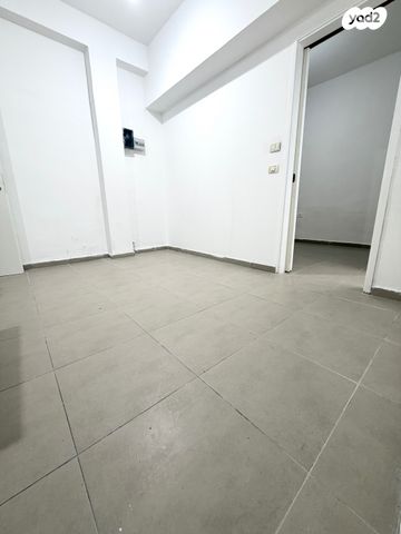 דירה, שדרות ירושלים, מרום נווה, רמת יצחק, רמת גן