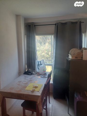 דירה, הזית, רמות יצחק, נשר