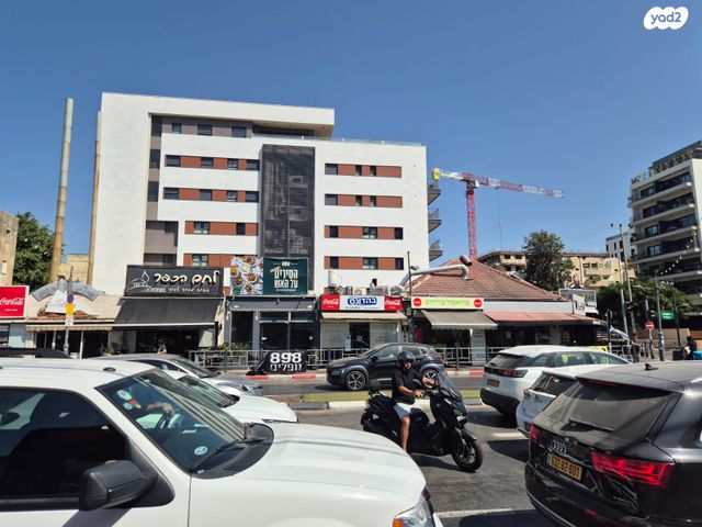 חנויות/ שטח מסחרי, סוקולוב 72, אלון, רמת השרון