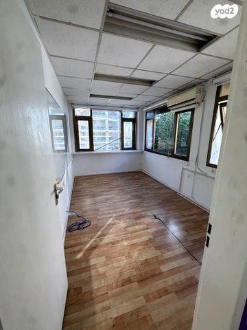 משרדים, דרך מנחם בגין, מונטיפיורי, הרכבת, תל אביב יפו