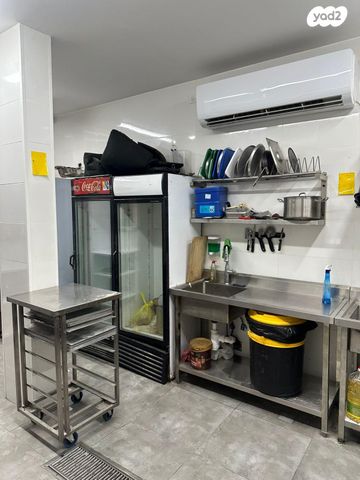 חנויות/ שטח מסחרי, דרך רמתיים, שאר העיר, הוד השרון