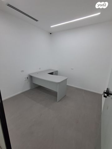 משרדים, הרוקמים, אזור תעשיה ג, חולון