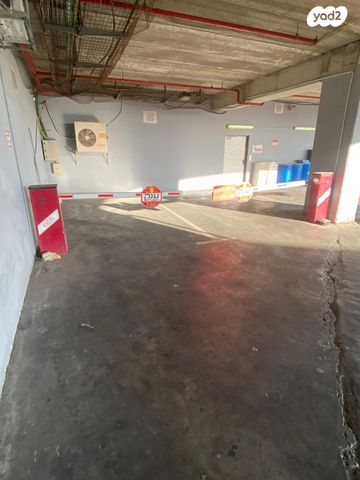 משרדים, משה לוי, מב"ת מערב, אזור תעשייה חדש, ראשון לציון