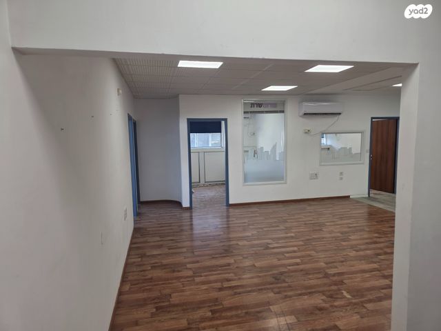 משרדים, תפוצות ישראל, תל גנים, גבעתיים