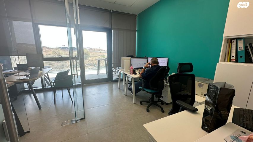 משרדים, שוהם