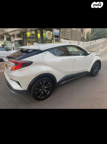 טויוטה C-HR