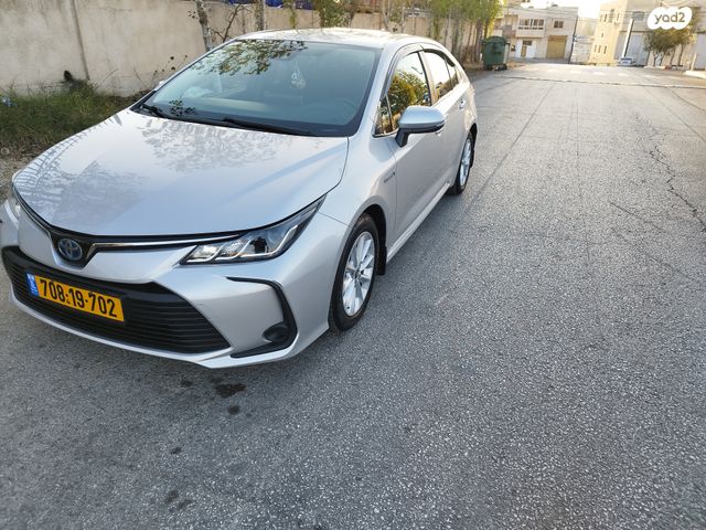 טויוטה קורולה