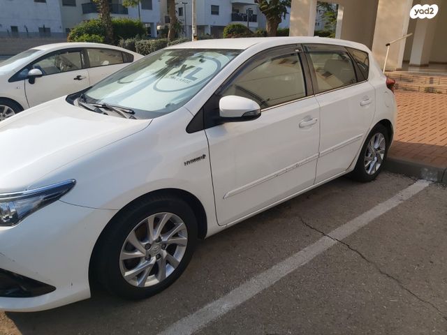 מודעת רכב טויוטה אוריס