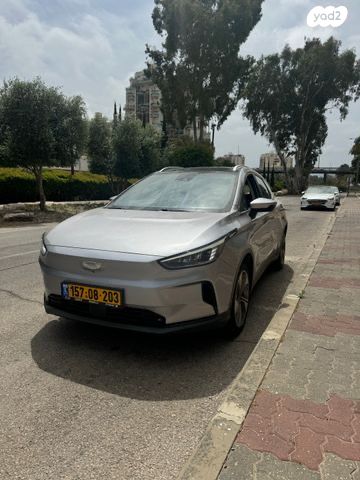 מודעת רכב ג׳ילי Geometry C