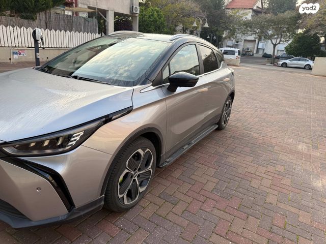 ג׳ילי Geometry C