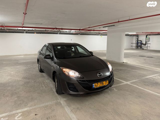 מאזדה 3