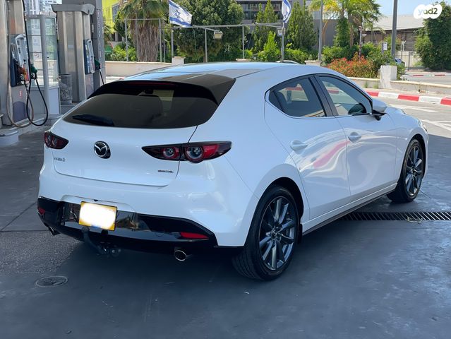 מאזדה 3