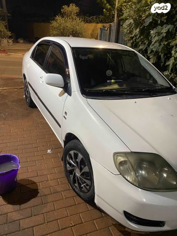 טויוטה קורולה