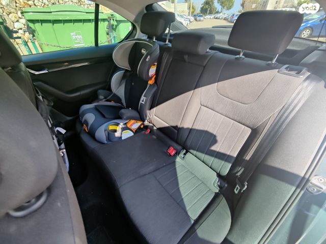 סקודה אוקטביה 