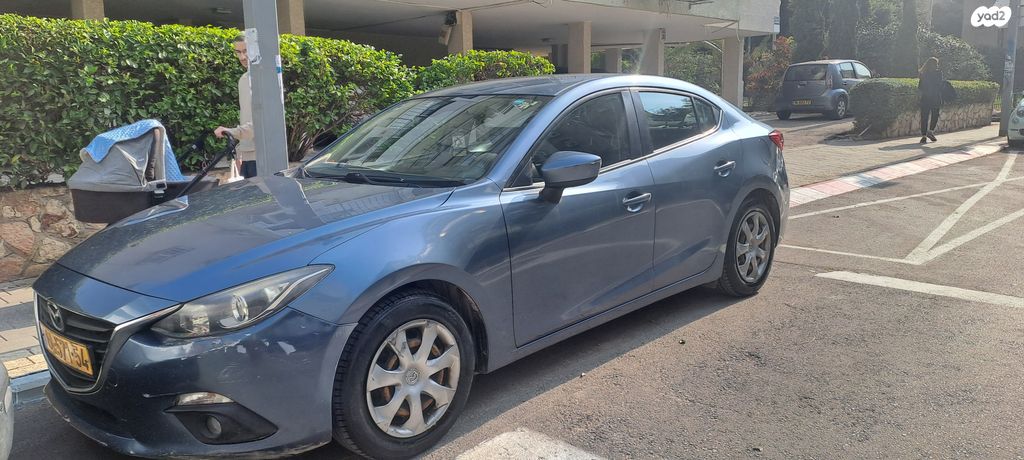 מאזדה 3
