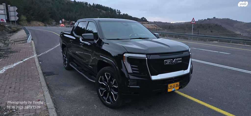 מודעת רכב ג'י.אם.סי סיירה EV  