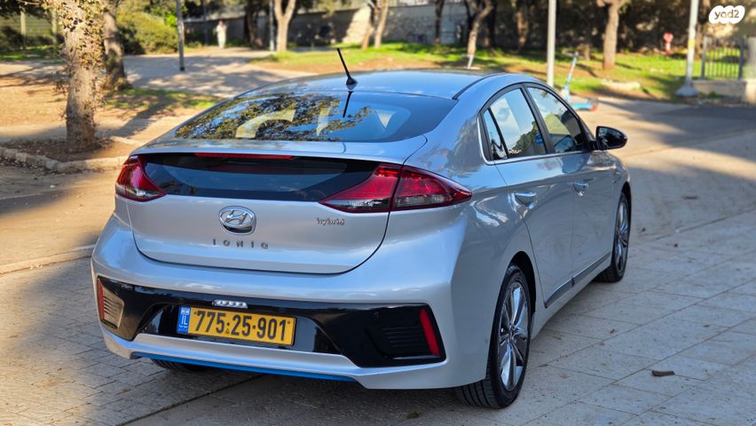 יונדאי איוניק