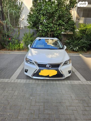 מודעת רכב לקסוס CT