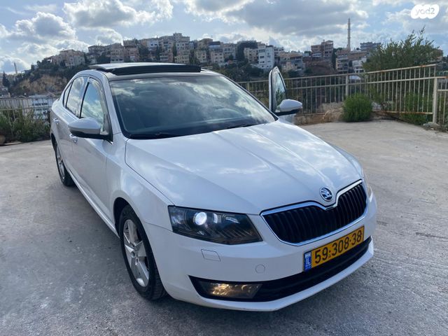 סקודה אוקטביה 