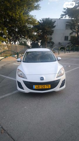 מודעת רכב מאזדה 3