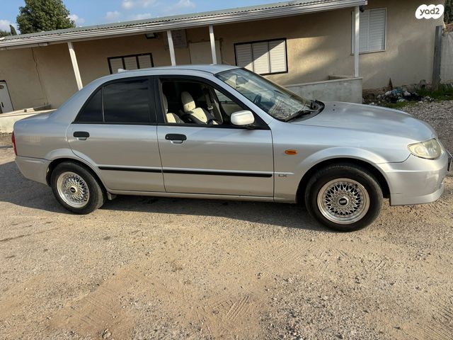 מודעת רכב מאזדה 323