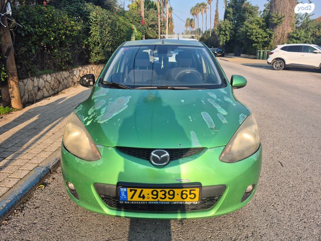 מודעת רכב מאזדה 2
