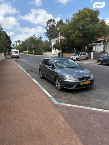 מודעת רכב סיאט לאון