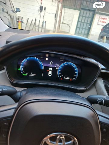 טויוטה קורולה