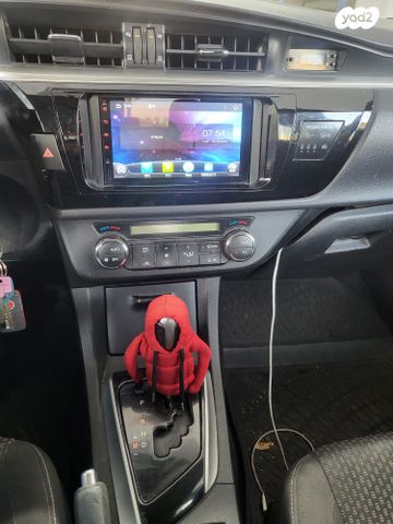 מודעת רכב טויוטה קורולה