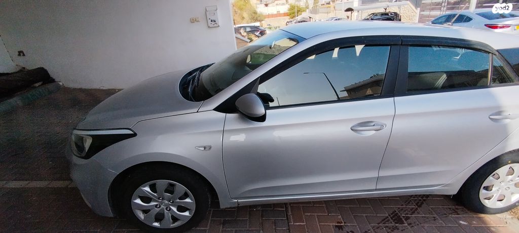מודעת רכב יונדאי i20