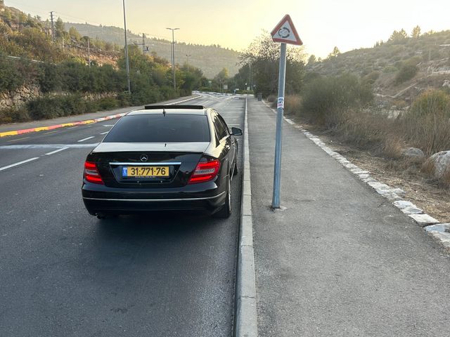 מרצדס-בנץ C-class