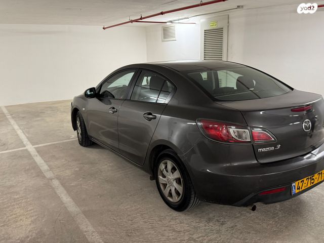 מאזדה 3