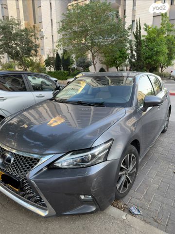 מודעת רכב לקסוס CT