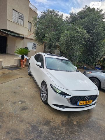 מודעת רכב מאזדה 3