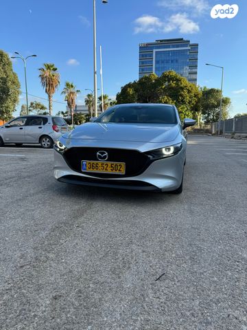 מודעת רכב מאזדה 3