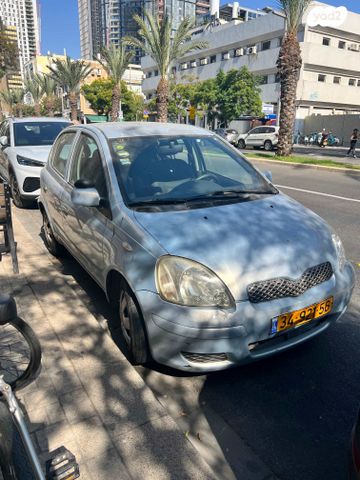 טויוטה יאריס