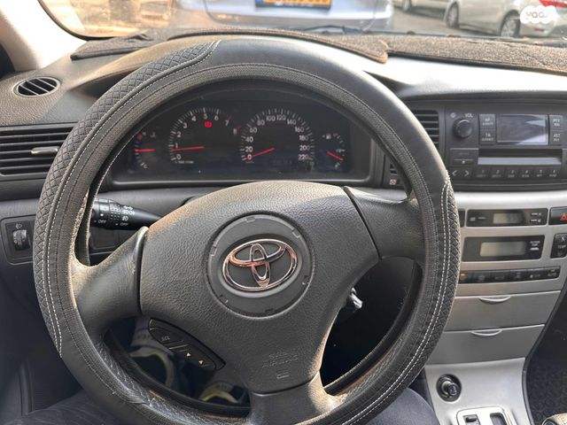 טויוטה קורולה