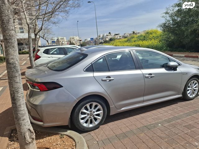 מודעת רכב טויוטה קורולה